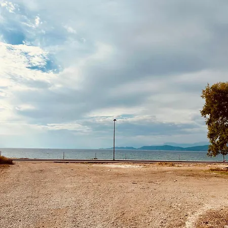 Marina'S Seacret Apartment Corinth Exterior photo