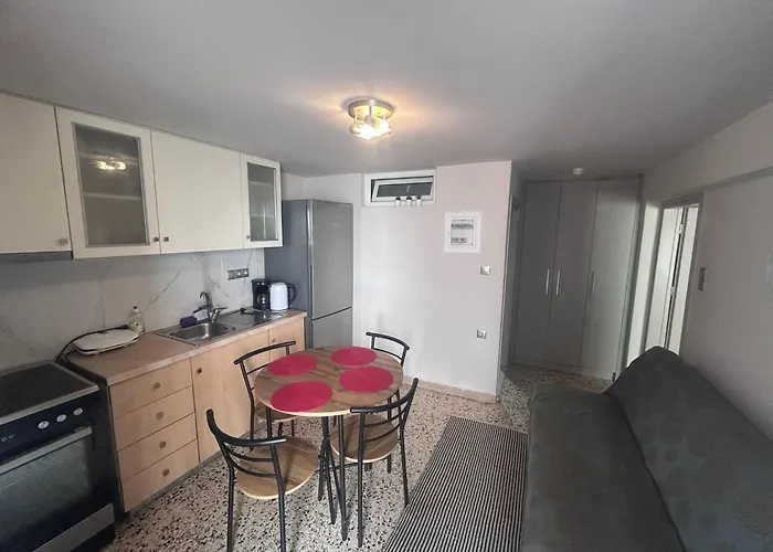 Marina\'S Seacret Apartment